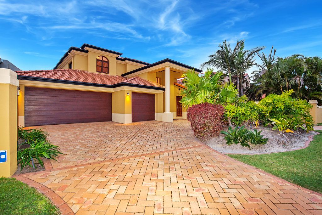 5 King James Court, Sovereign Islands QLD 4216, Image 0
