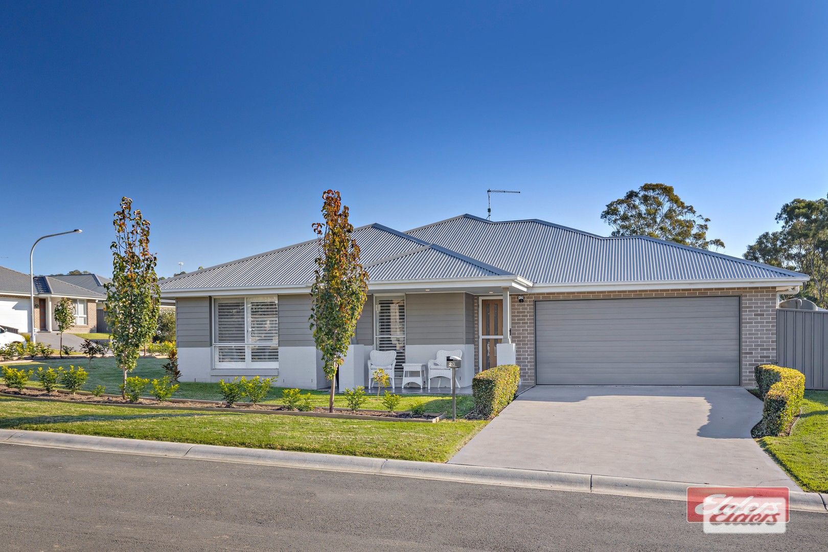 4 bedrooms House in 20 Kurrajong Crescent TAHMOOR NSW, 2573