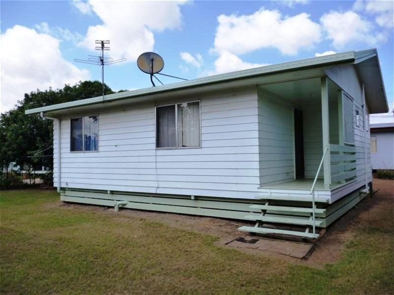 2 bedrooms Apartment / Unit / Flat in 3/63 Wood Street DALBY QLD, 4405