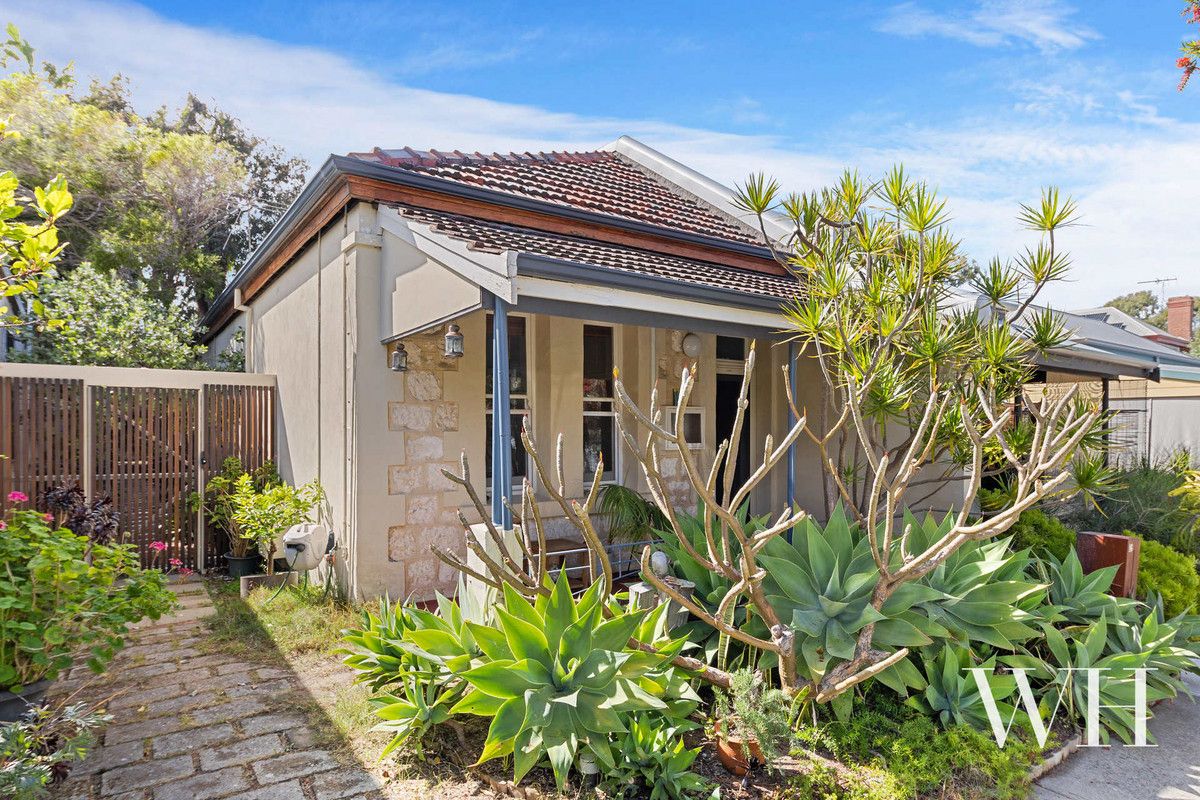 2 bedrooms Duplex in 16 Walker Street SOUTH FREMANTLE WA, 6162