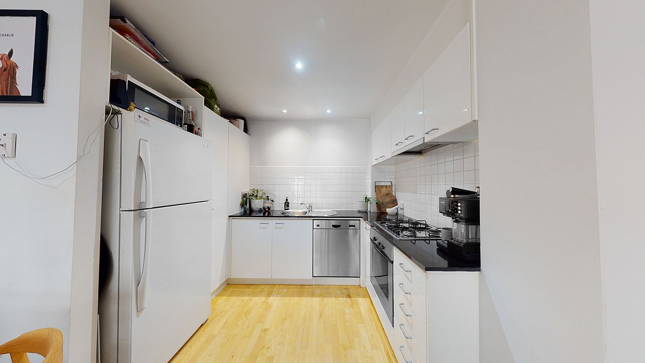 121/102 Camberwell Road, Hawthorn East VIC 3123, Image 2