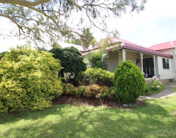 30 Manners Street, Tenterfield NSW 2372