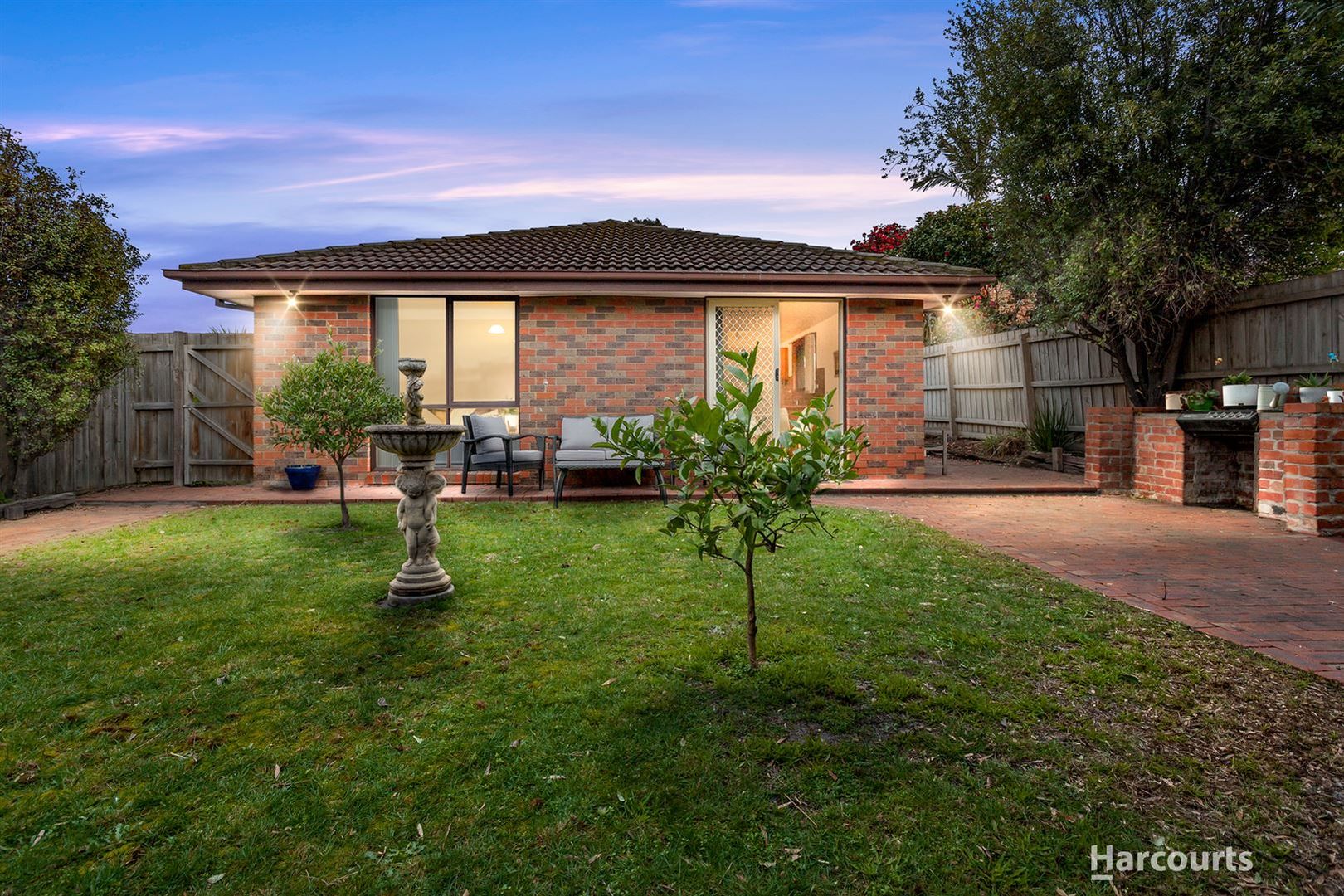 2/2 Fermont Court, Clarinda VIC 3169, Image 1