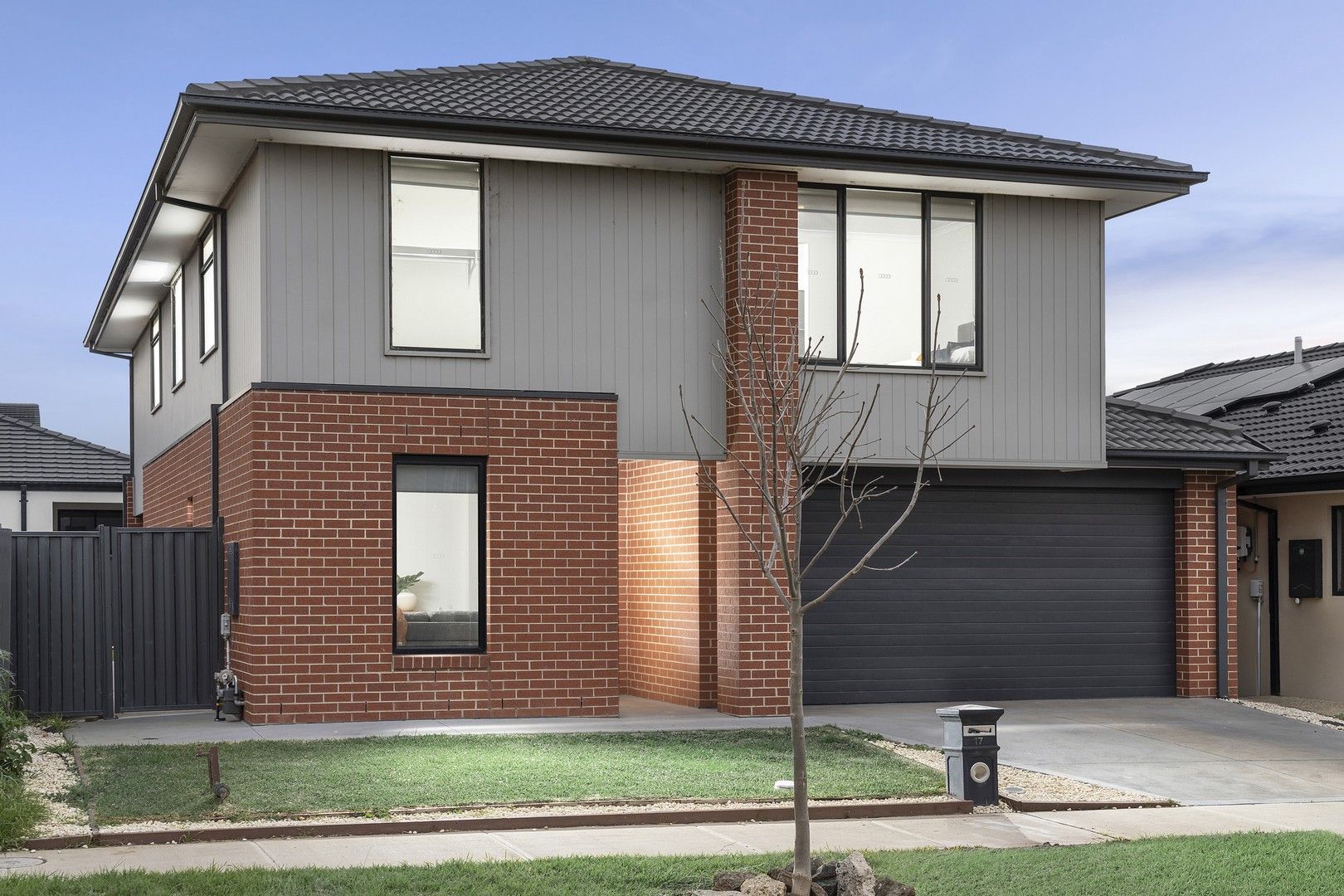 5 bedrooms House in 17 Ginini Street TRUGANINA VIC, 3029