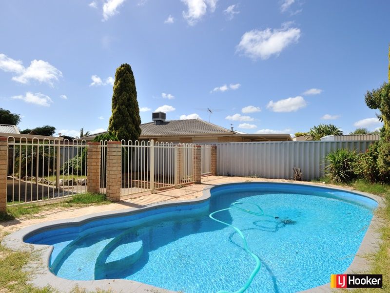 10 Sharpe Close, Waikiki WA 6169, Image 0