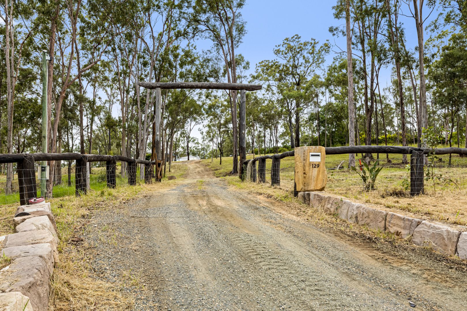 129 KOREELAH STREET, Upper Lockyer QLD 4352, Image 2