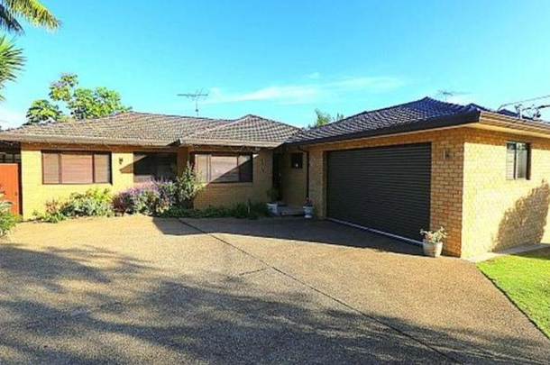 13 Josephine Crescent, Georges Hall NSW 2198