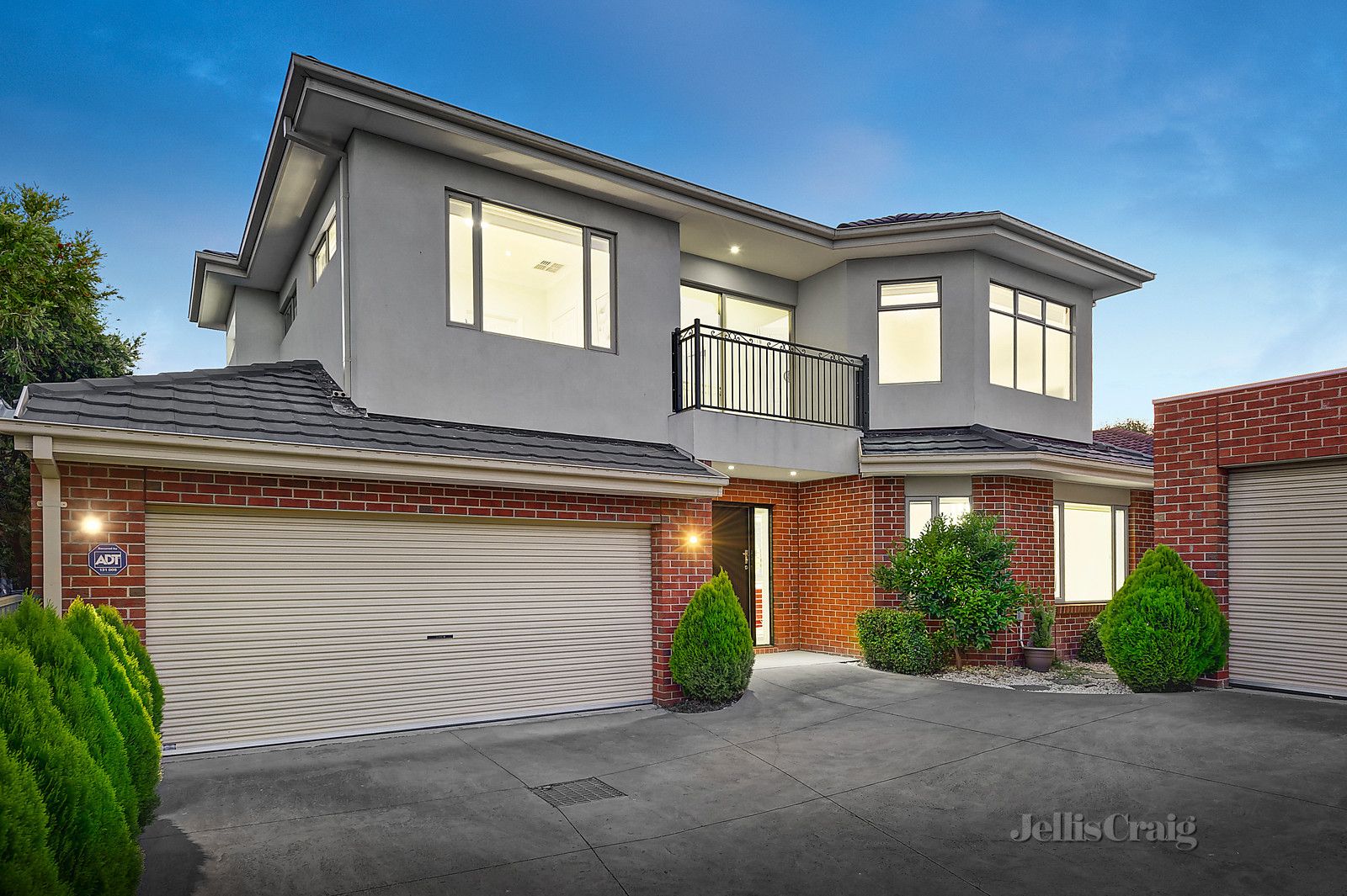 2/6 Charlton Street, Blackburn North VIC 3130, Image 0