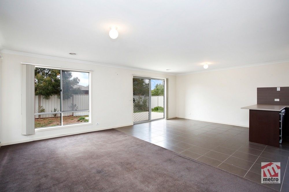 300 Clarkes Road, Brookfield VIC 3338, Image 2