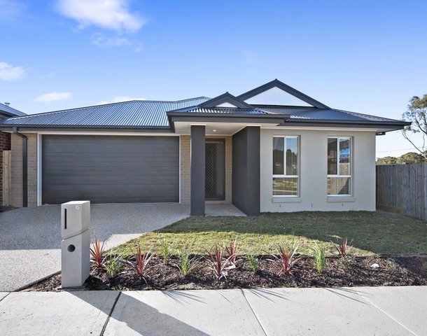 6 Helenic Drive, Greenvale VIC 3059