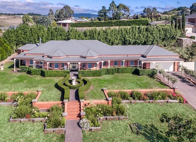 8 Drovers Retreat, Romsey VIC 3434, Image 0