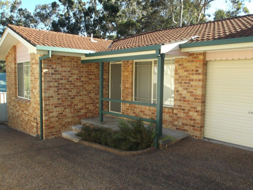 2 bedrooms Villa in 3/3 BARELLAN STREET LAMBTON NSW, 2299