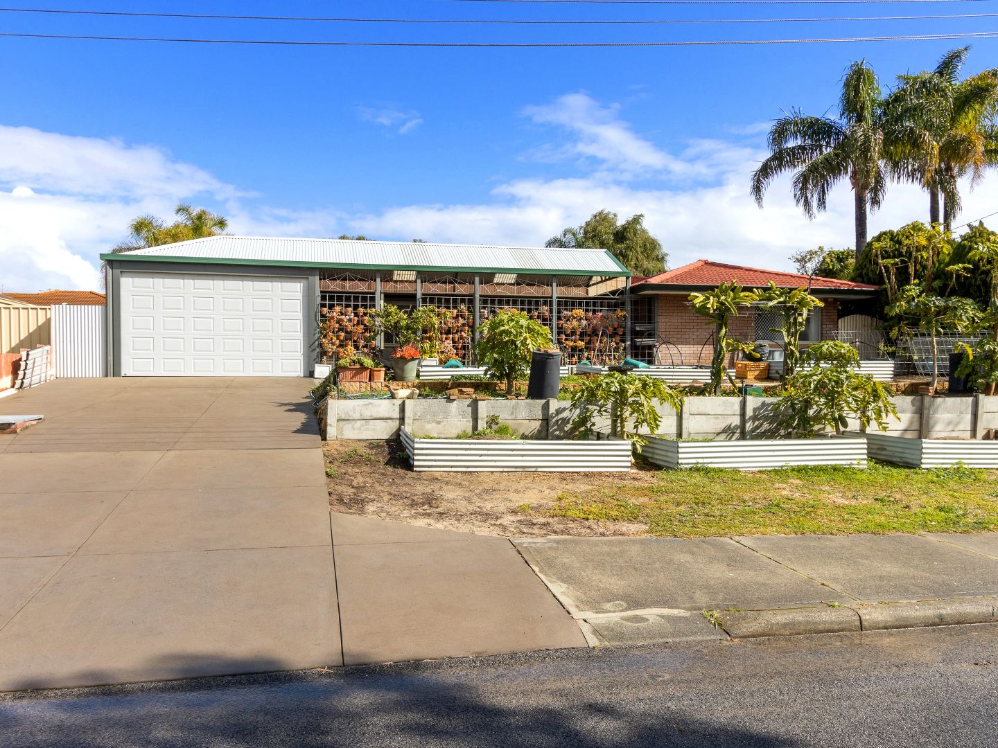 7 Fairmile Street, Warnbro WA 6169, Image 2