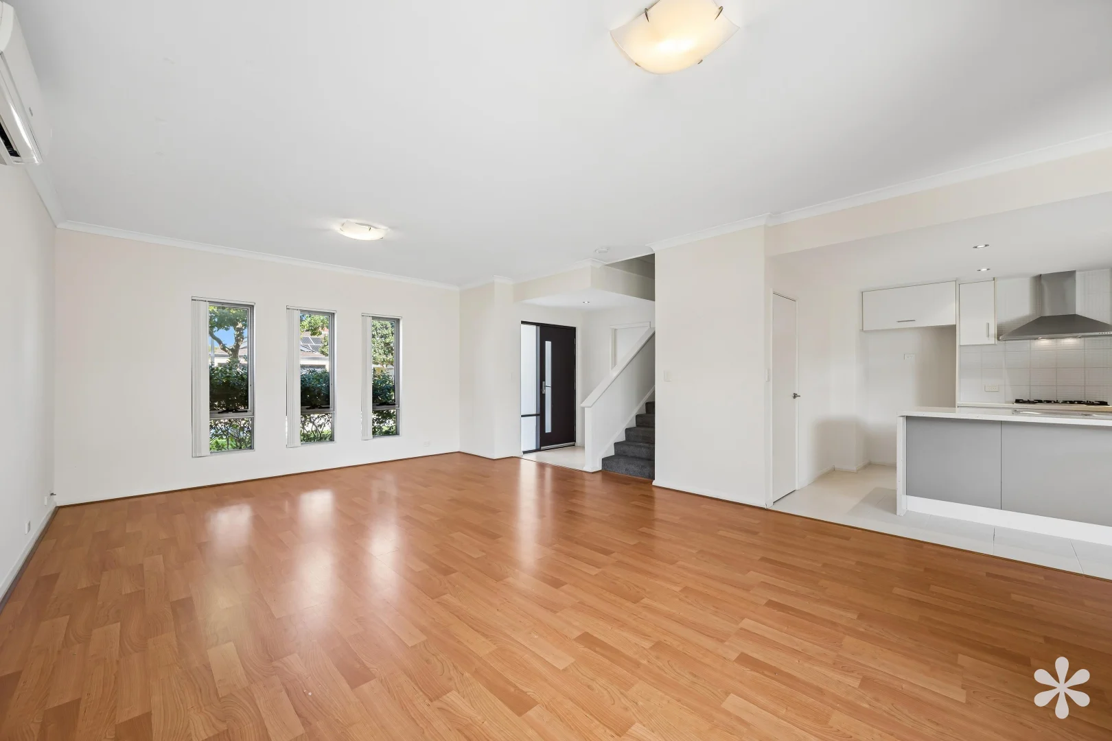 Additional image 7 of 8/18 Deanmore Bend, Hammond Park WA 6164