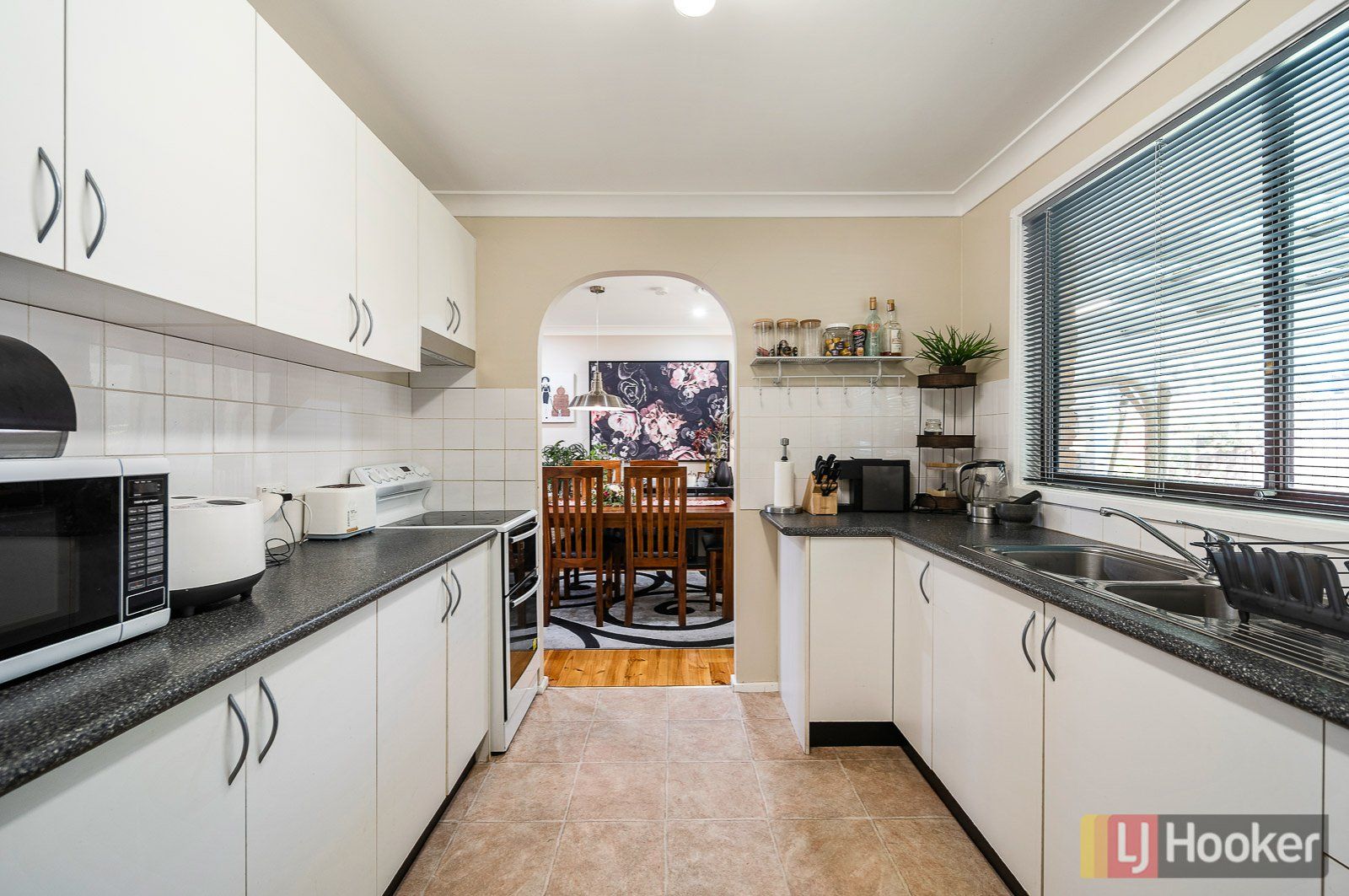 2 Wyangala Crescent, Leumeah NSW 2560, Image 2