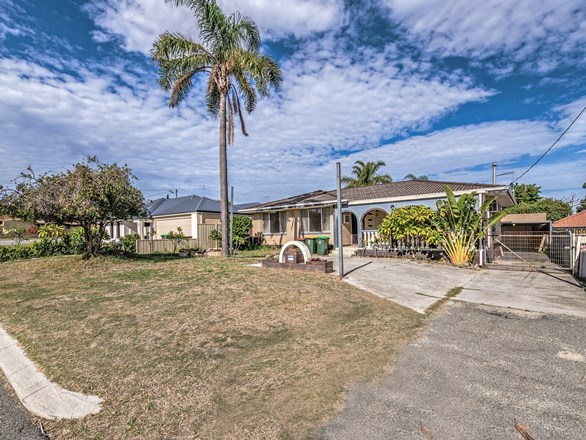 16 Grinstead Way, Balga WA 6061