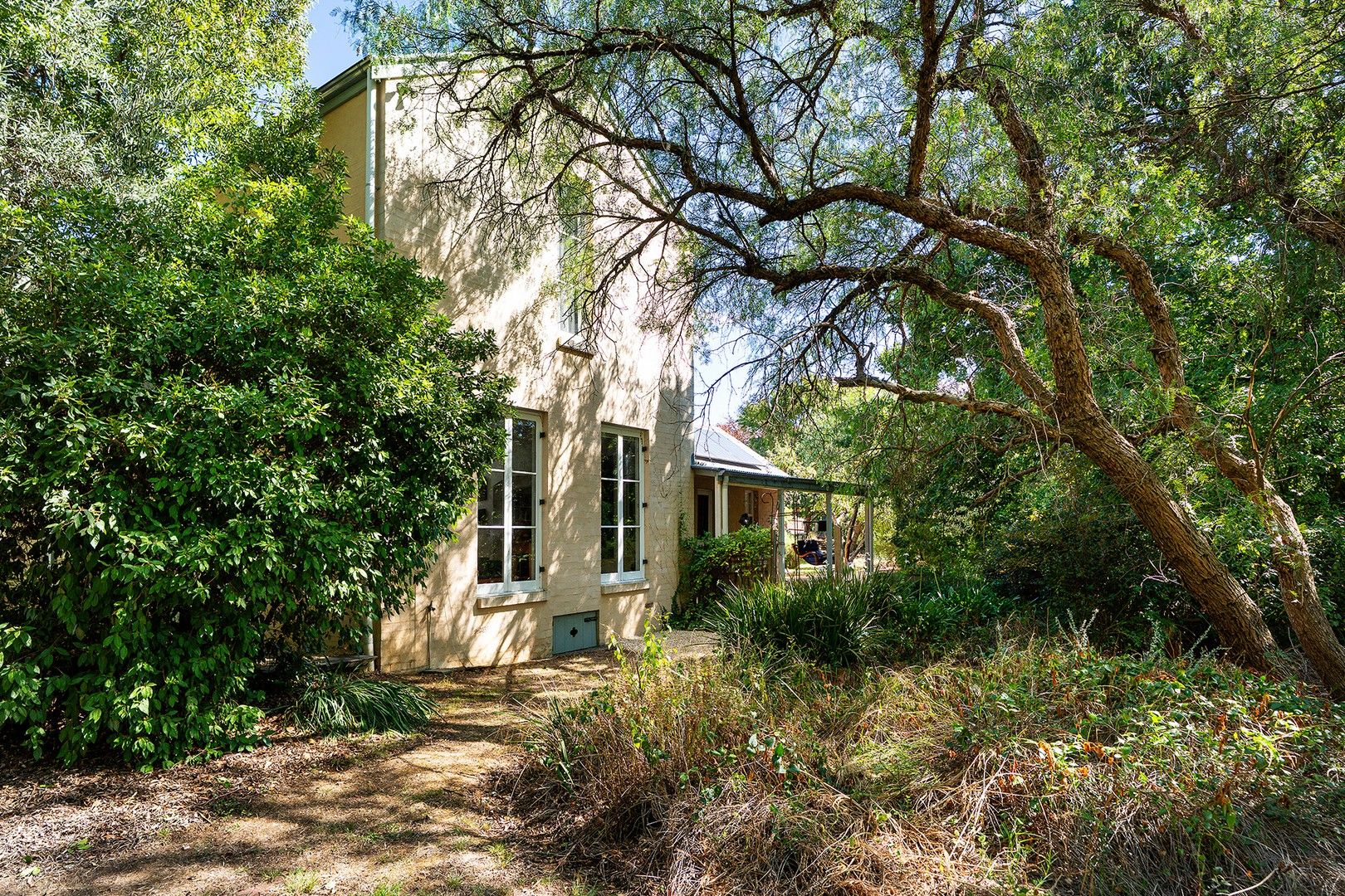 3 bedrooms House in 45 Greenhill Avenue CASTLEMAINE VIC, 3450