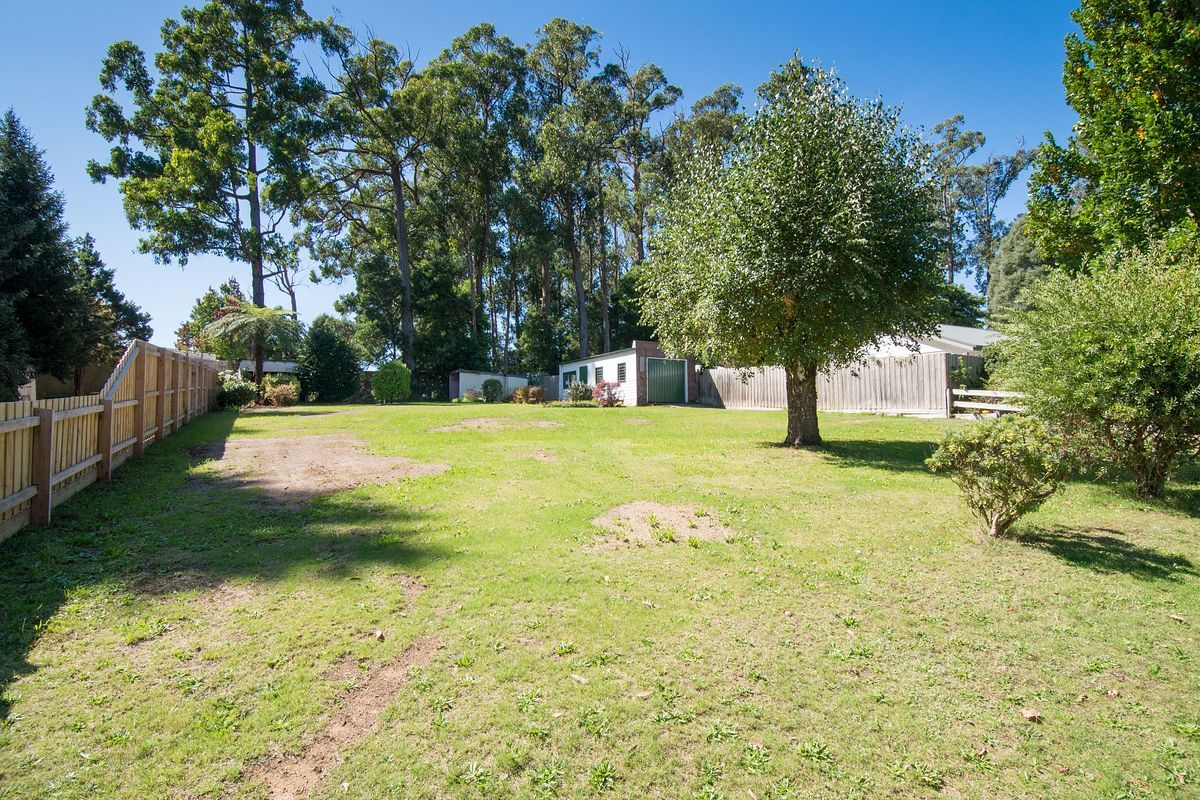 4 Nugent Street, Monbulk VIC 3793, Image 0