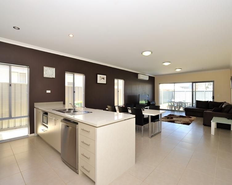 3 bedrooms House in 16/33 Kootingal Bend BALDIVIS WA, 6171