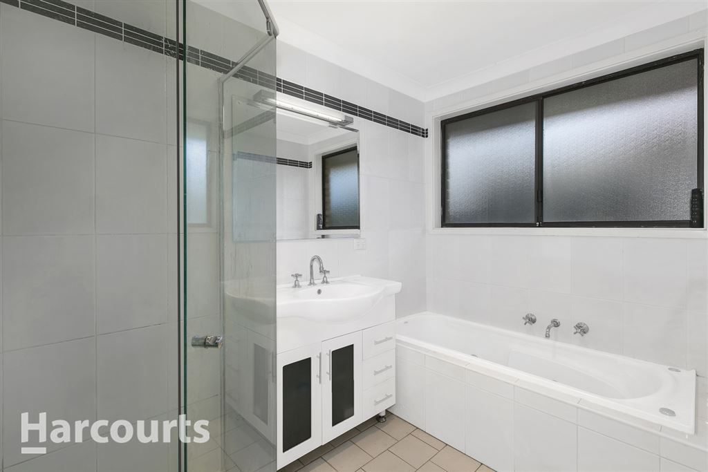 10 Carrington Circuit, Leumeah NSW 2560, Image 2