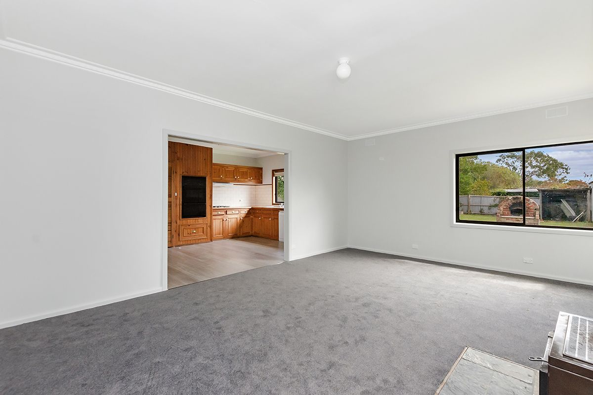 21 Carey Street, Heywood VIC 3304, Image 2