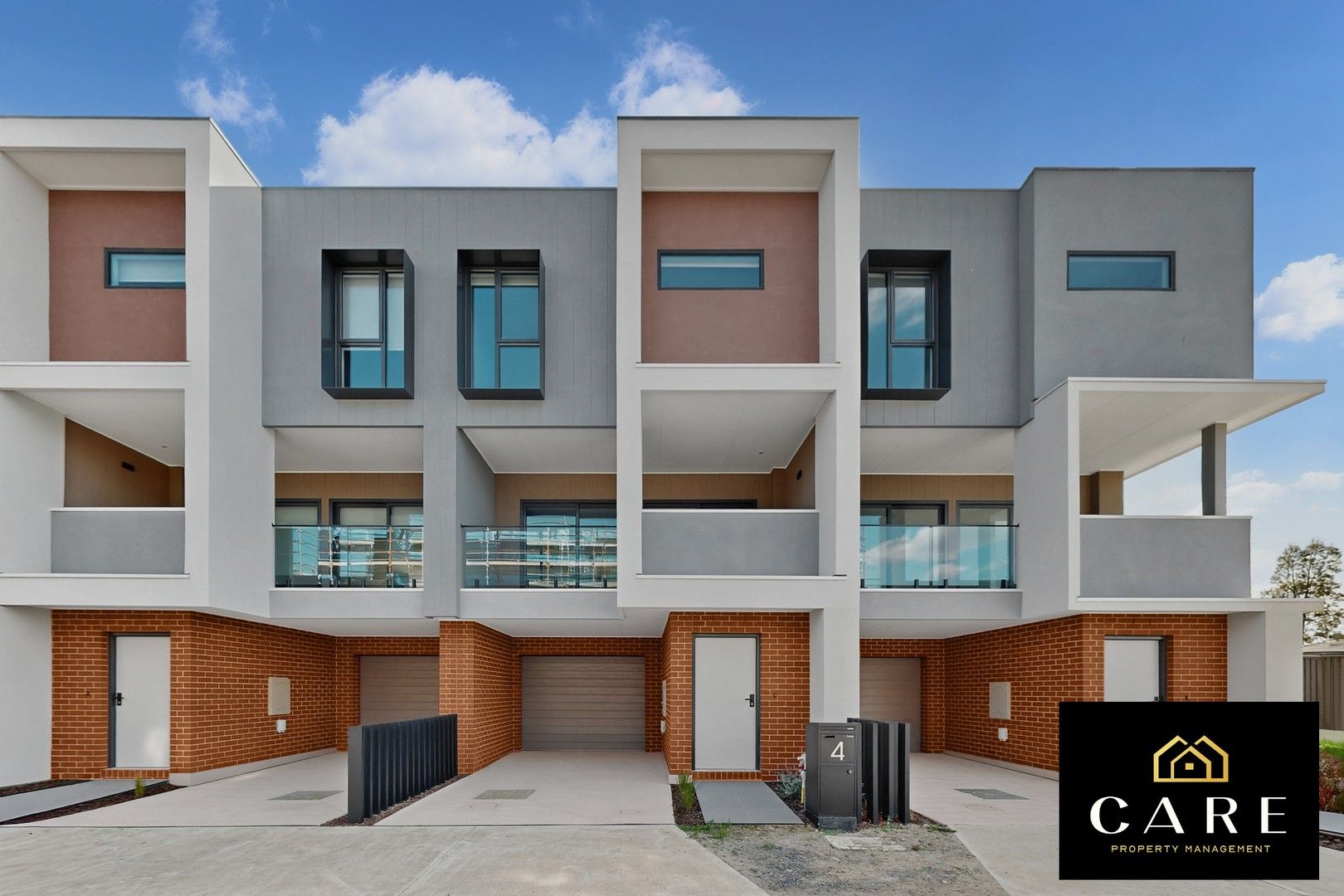 3 bedrooms Townhouse in 4 Circus Circuit NARRE WARREN VIC, 3805