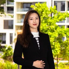Michelle Qu, Sales representative