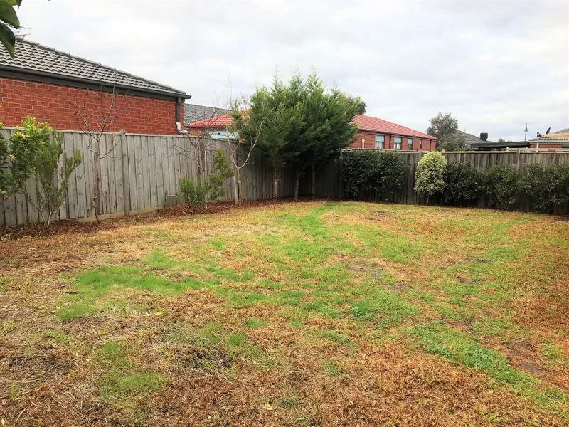 Additional image 8 of 2 Elatus Place, Brookfield VIC 3338