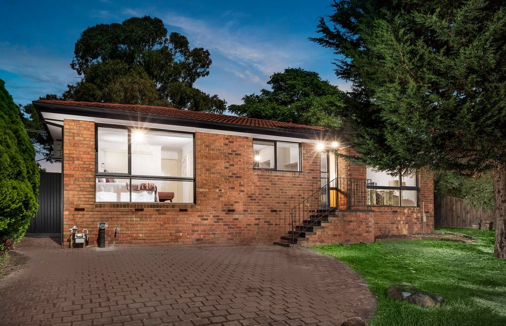 50 Cuthbert Drive, Mill Park VIC 3082, Image 0