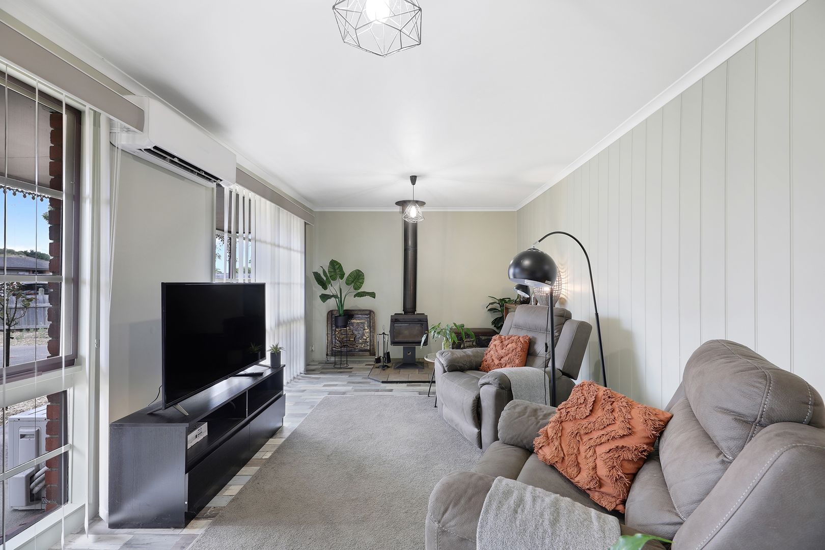 81 Swallow Grove, Traralgon VIC 3844, Image 2