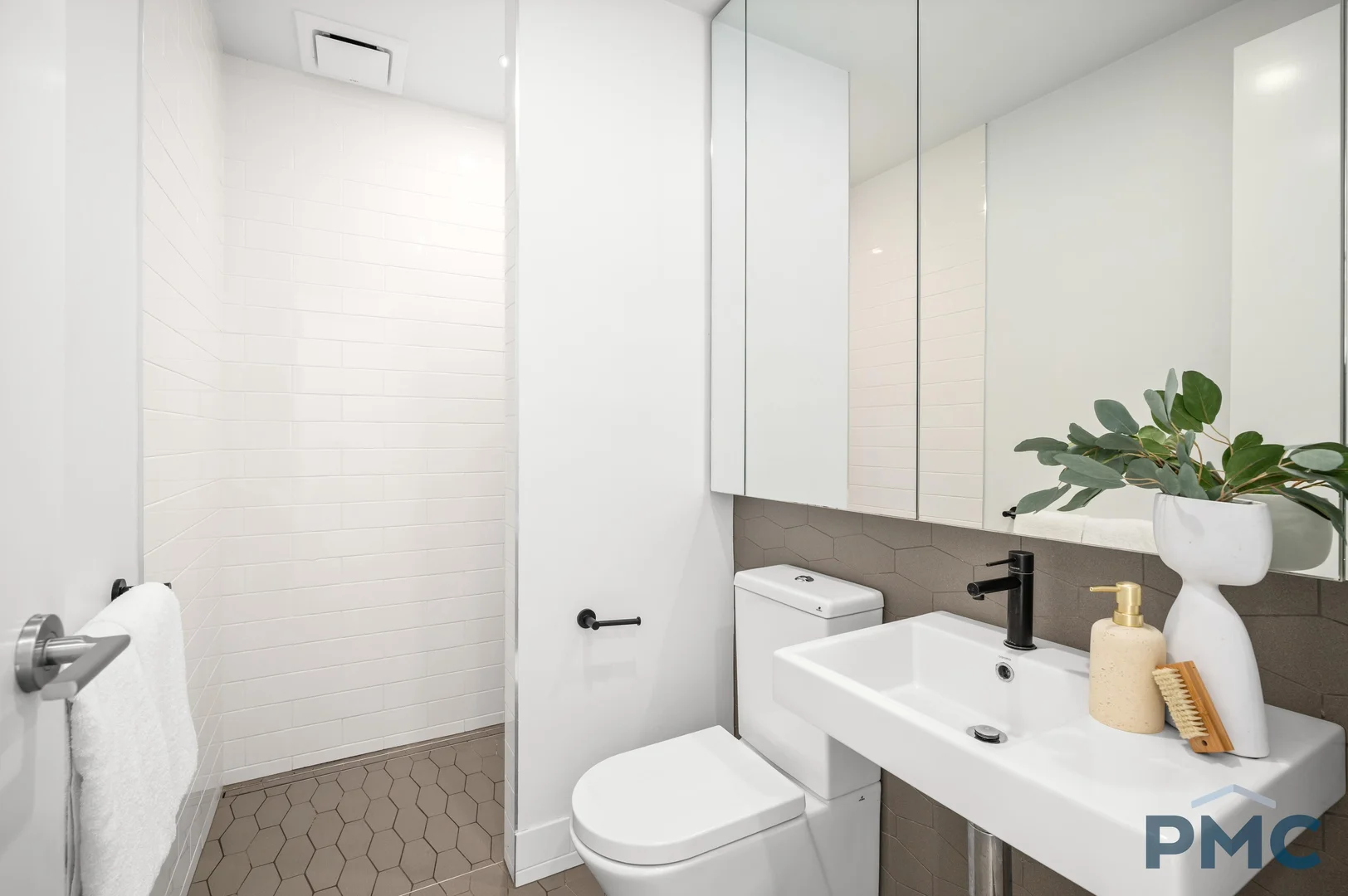 Additional image 10 of 82A Rialto Street, Greenslopes QLD 4120