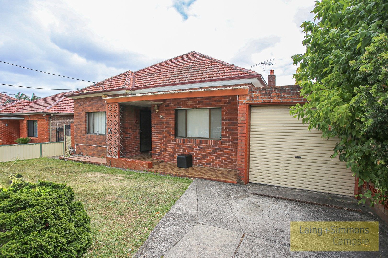 4 bedrooms House in 14 MacDonald Crescent BEXLEY NSW, 2207