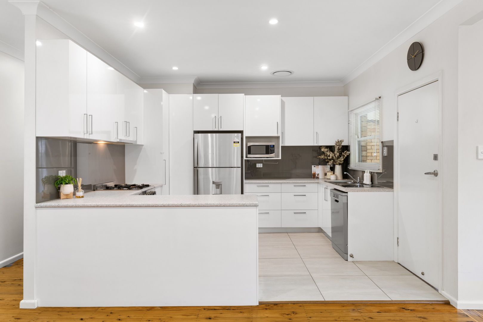 381 The Boulevarde, Gymea NSW 2227, Image 2