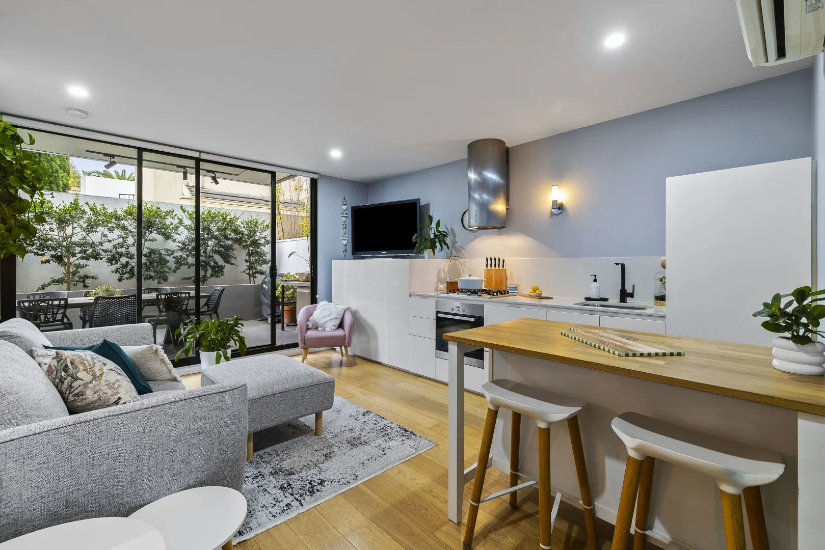 Additional image 2 of 4/26-28 Broadway, Elwood VIC 3184