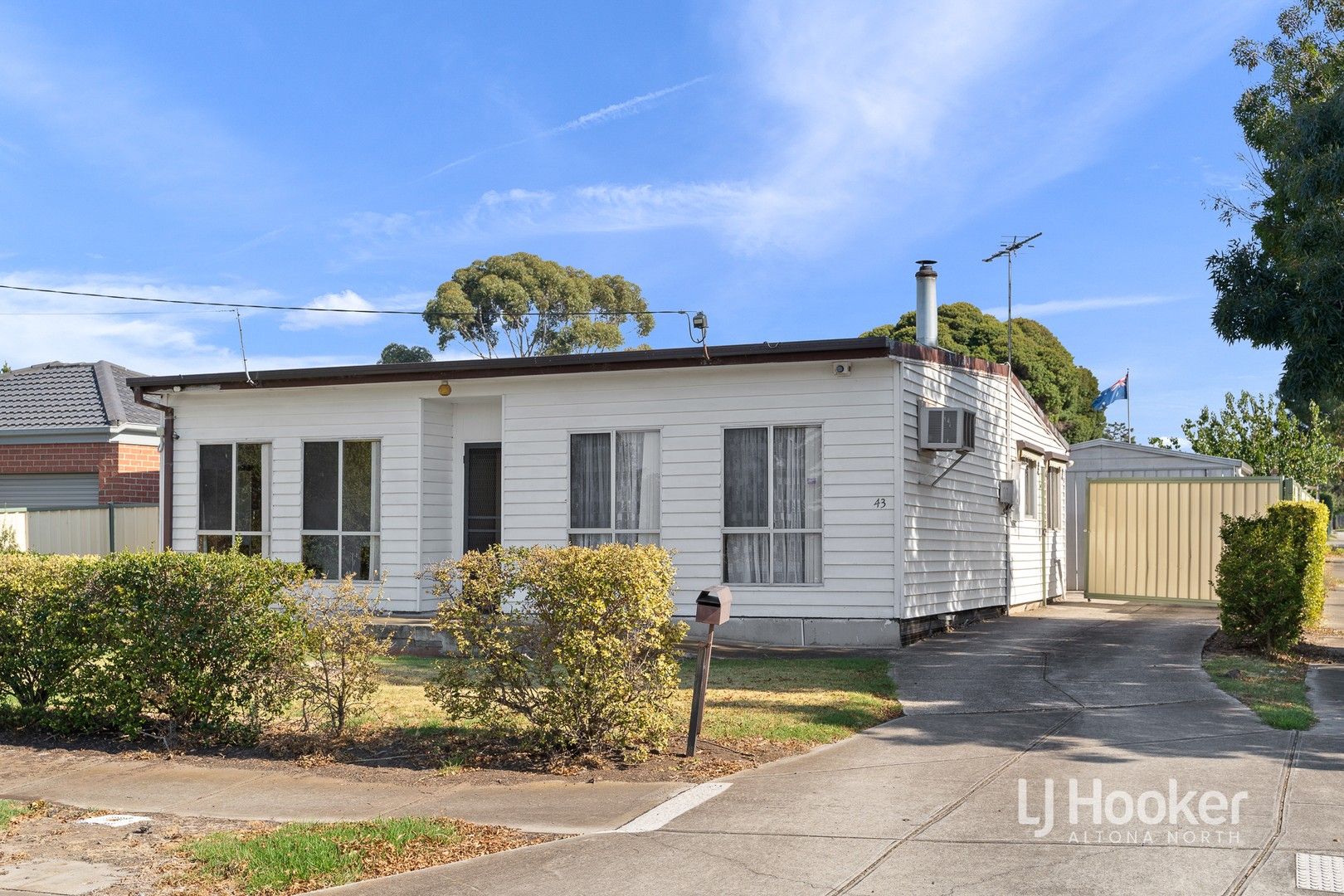 43 Bernbanks Avenue, St Albans VIC 3021, Image 0