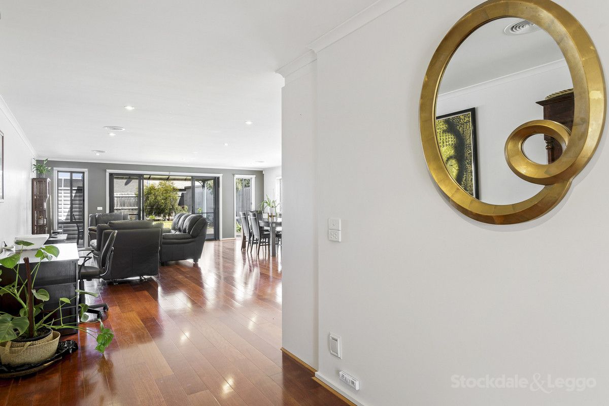 9 Halyard Terrace, St Leonards VIC 3223, Image 2