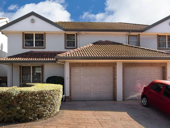 5/380 Glenmore Parkway, Glenmore Park NSW 2745