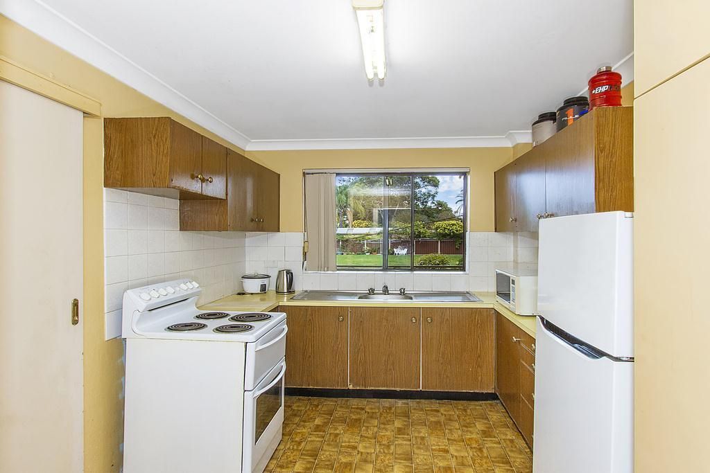 2/1-3 Warner Avenue, Wyong NSW 2259, Image 2