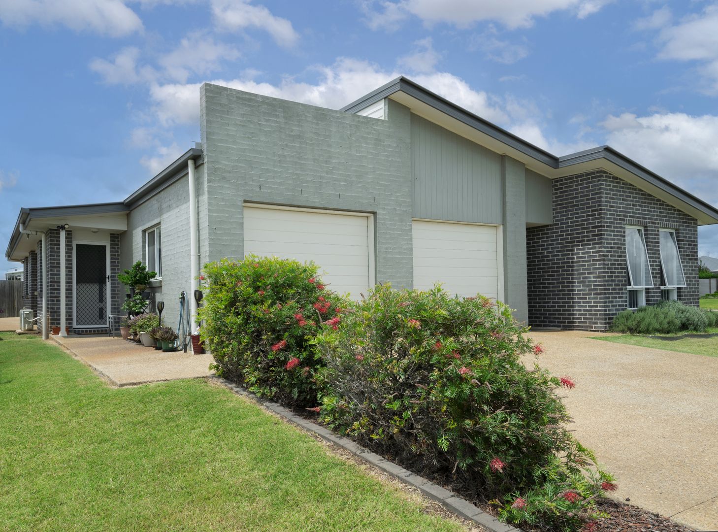 1 & 2/16 Corack Avenue, Cambooya QLD 4358, Image 2