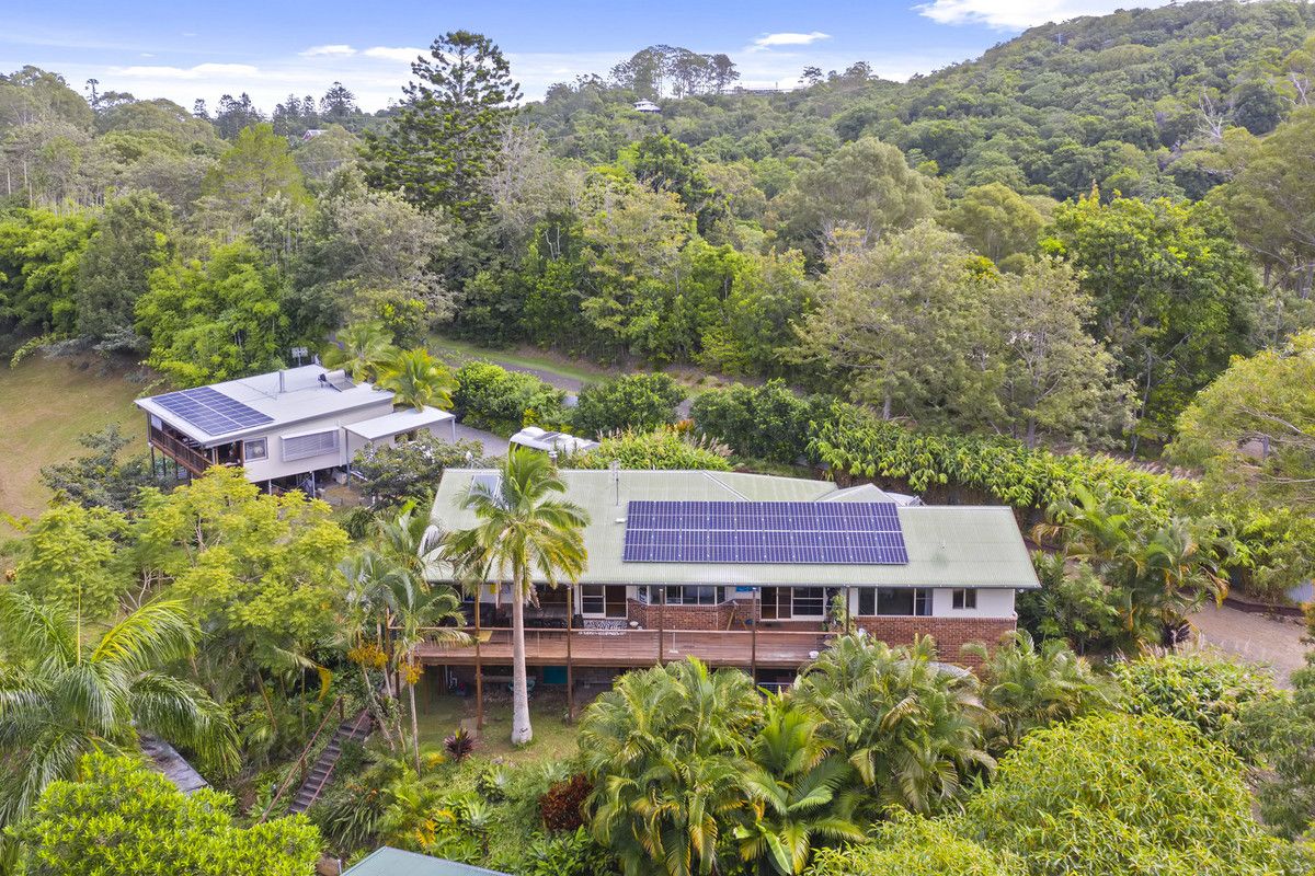 5 bedrooms House in 264-274 Sunrise Road DOONAN QLD, 4562