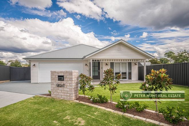 Picture of 8 Morris Crescent, THIRLMERE NSW 2572