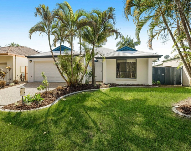 32 Barcoola Place, Twin Waters QLD 4564