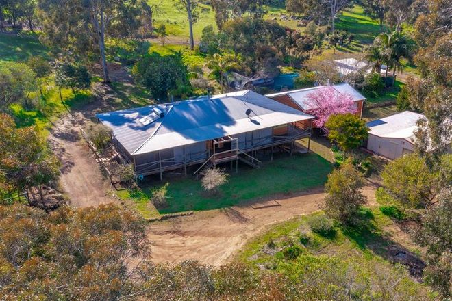 Picture of 324 Carlin Road, BAKERS HILL WA 6562