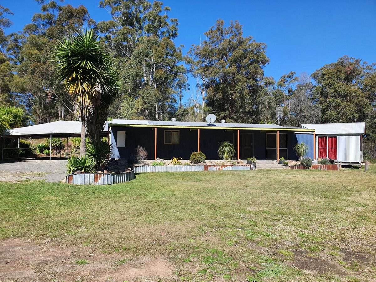 21 Pinnell Road, Crows Nest QLD 4355
