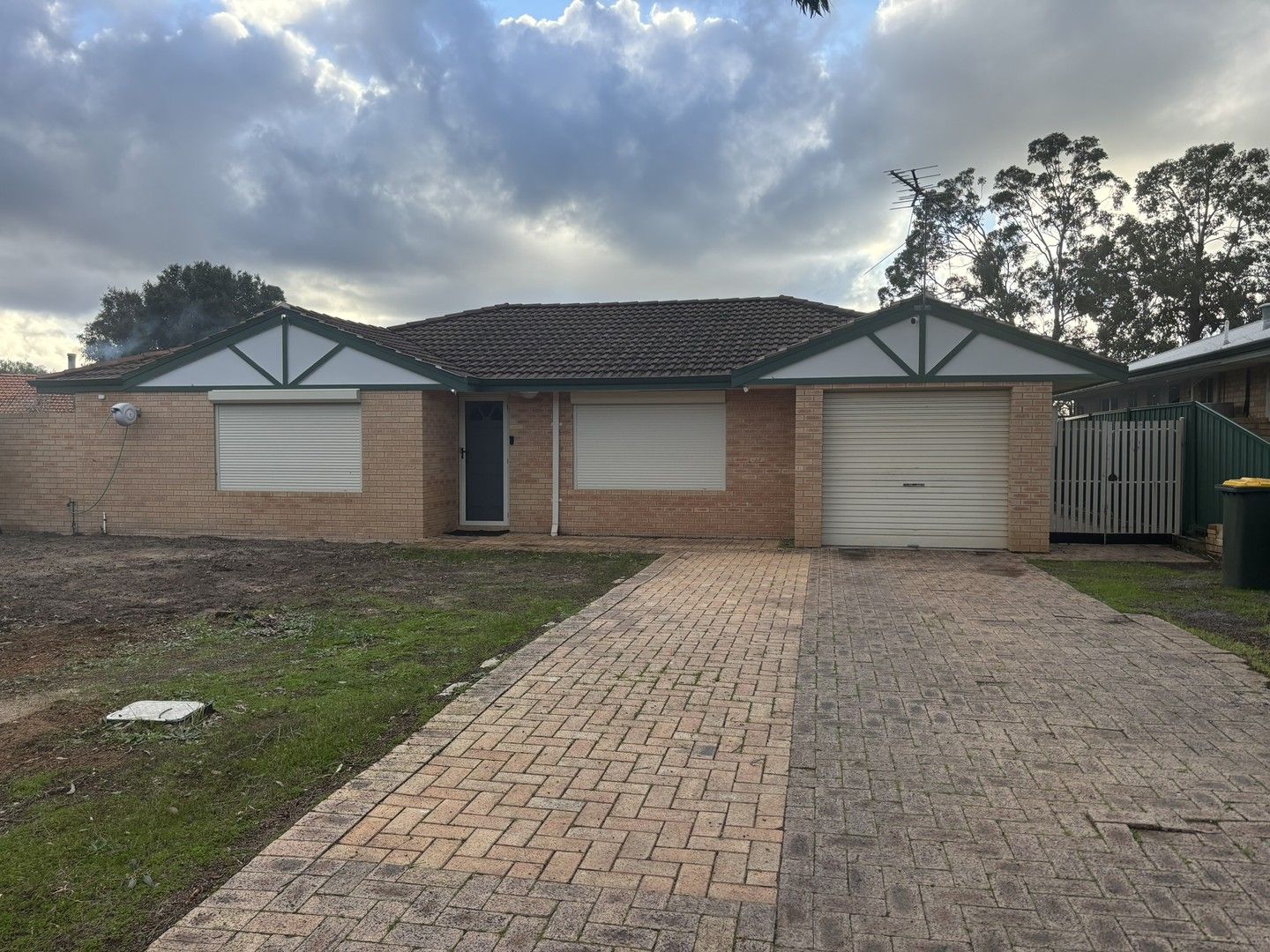 3 bedrooms House in 9 Eden Drive BULLSBROOK WA, 6084