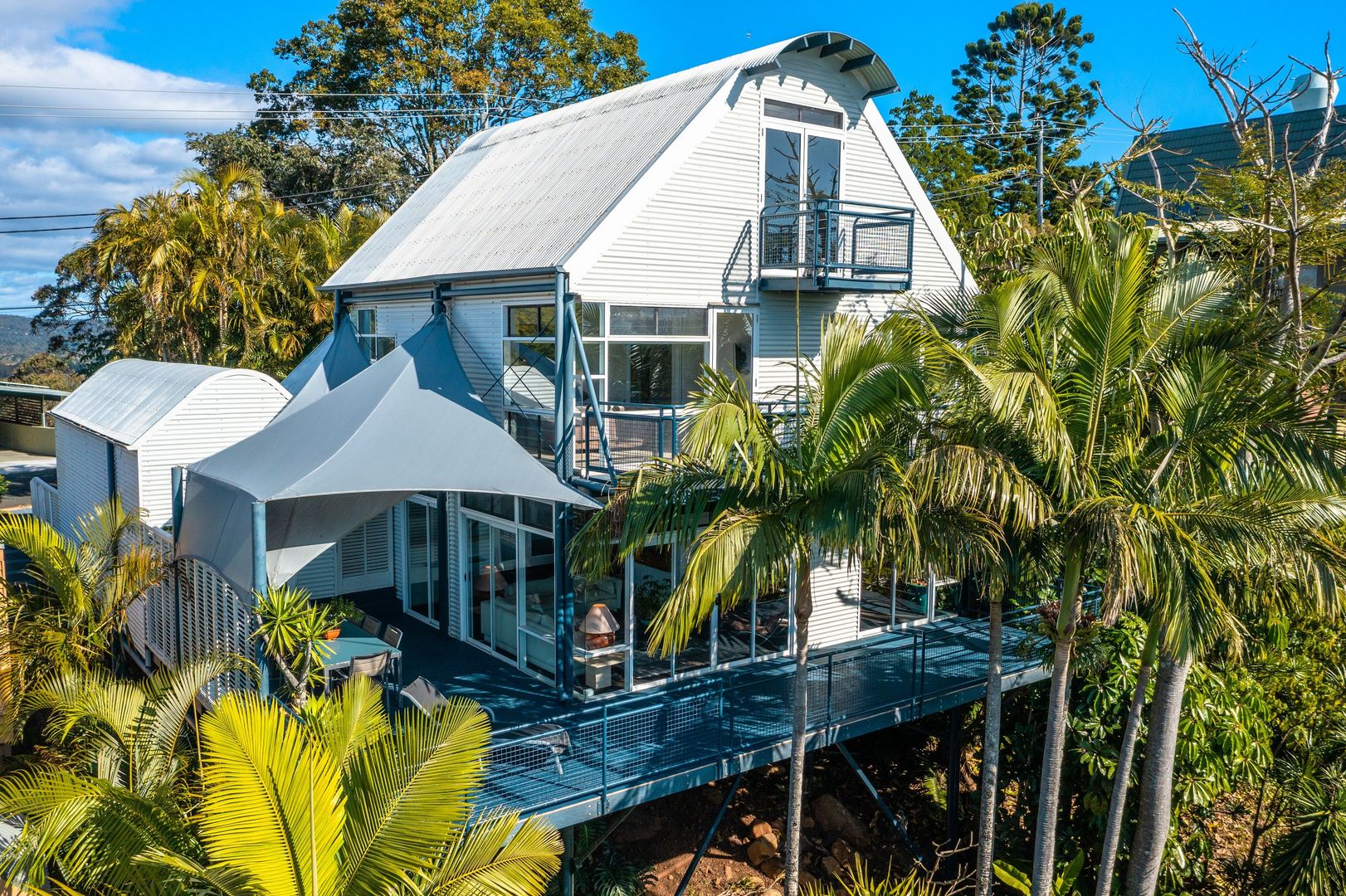 17 Vantage Point Drive, Burleigh Heads QLD 4220, Image 2