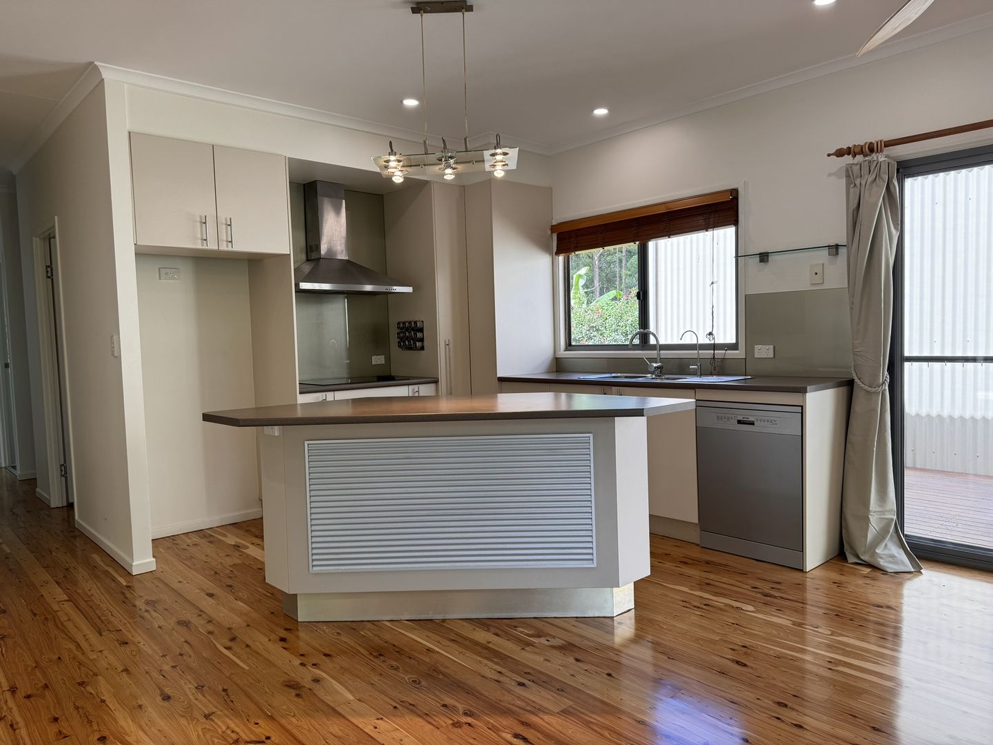 11 Taylor Court, Mooloolah Valley QLD 4553 House For Rent 700 Domain