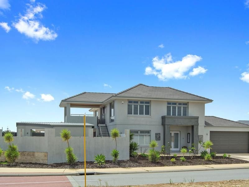 86 Romano Crescent, Iluka WA 6028, Image 2