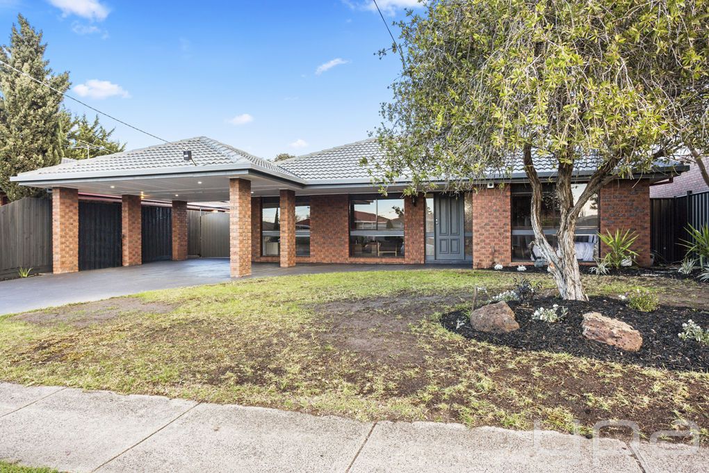16 Bellbridge Drive, Hoppers Crossing Property History & Address