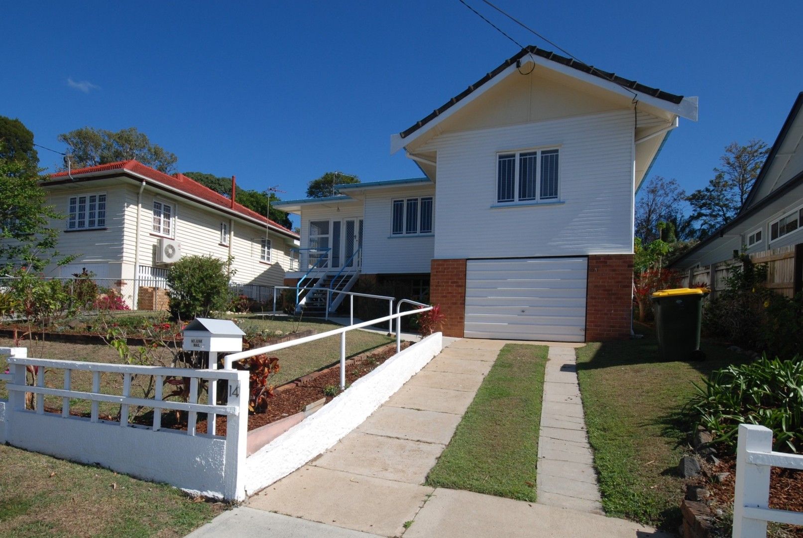 4 bedrooms House in 14 Simla Avenue GEEBUNG QLD, 4034